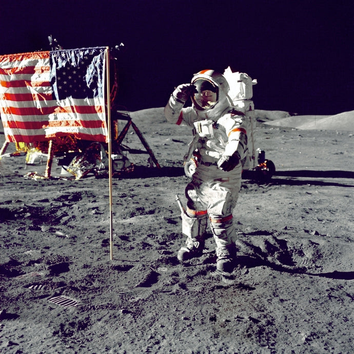 NASA Sosyal Medya Kullanıcılarına Sordu: Ay'a Gitseniz Yanınıza Ne Alırdınız?